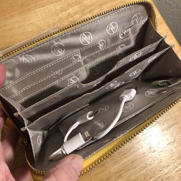 Adrienne Vittadini Studio Phone Charging RFID Wallet Wristlet Sunny Yell… - Picture 12 of 13